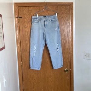 Express boyfriend jeans 26” inseam with rolled hem. Never worn